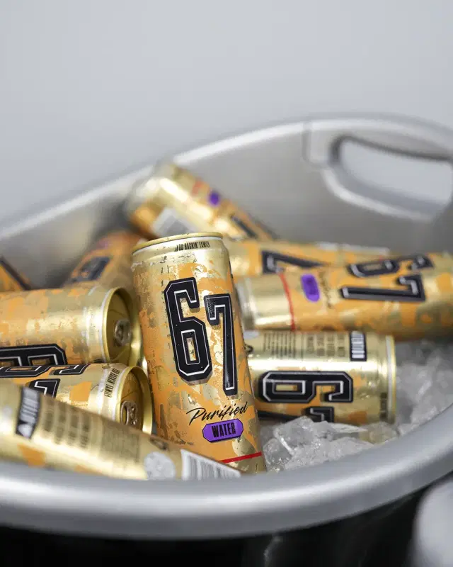 6 7 cans in ice